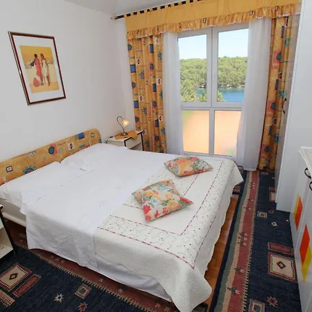 Jole Appartement Vrboska