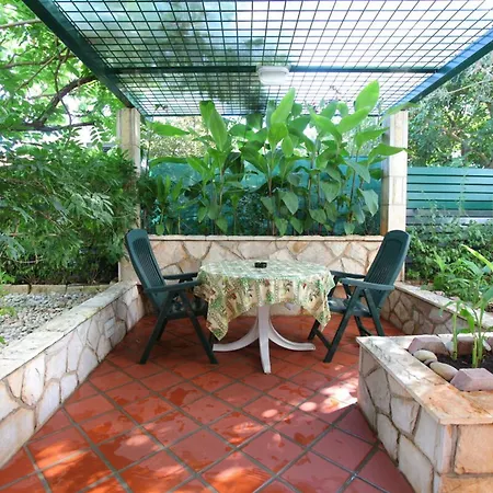 Apartment Jole Vrboska